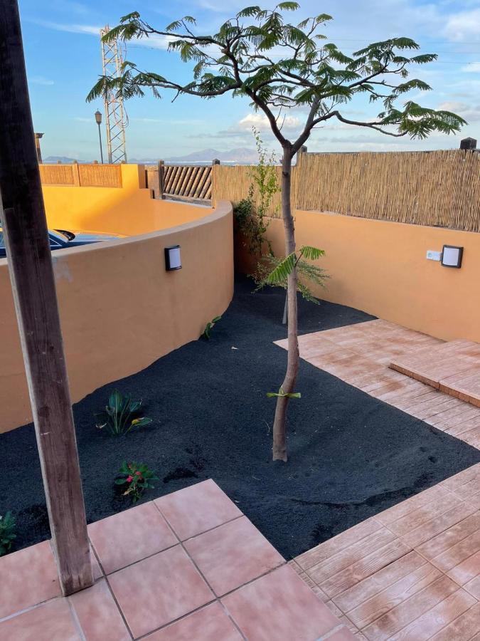 Villa Marie Agradable Y Tranquila Maison Con Piscina コラレホ エクステリア 写真